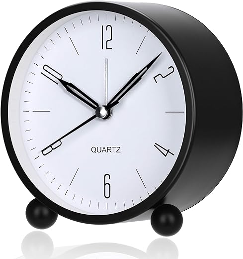 TeaRoo Analog 4 Inch Round Alarm Clock Non Ticking, Battery Operated and Light Function, Super Silent Alarm Clock, Simple Stylish Design for Desk/Bedroom