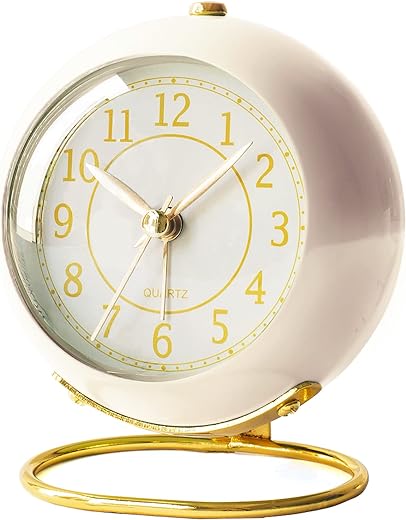 AYRELY® Battery Operated Desk Alarm Clock with Light,Silent No Ticking,Small Table Clock for Bedside/Bedroom/Living Room/Office/Travel/Kids/Room Decor Aesthetic Vintage(Cream)