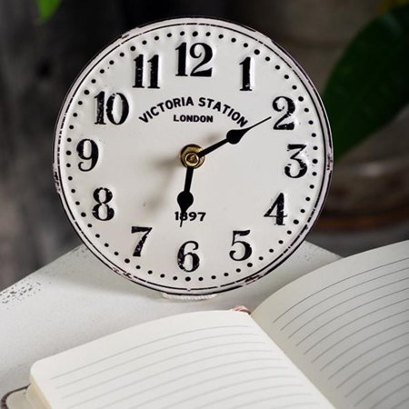 Unbranded Victoria Station London 1897 Table Clock